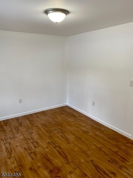 Building Photo - 624 Clifton Ave
