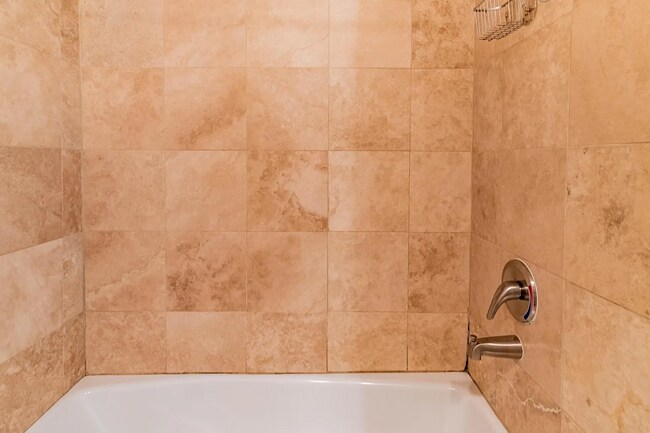 Foto del edificio - 950 Kings Rd