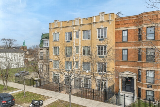 Building Photo - 4114 W Washington Blvd