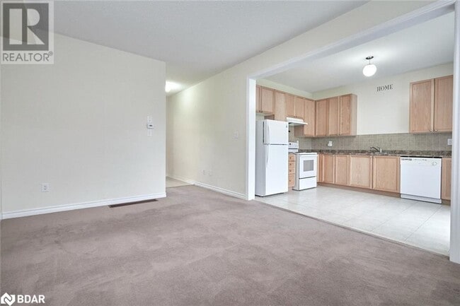 Building Photo - 32 Legion Way