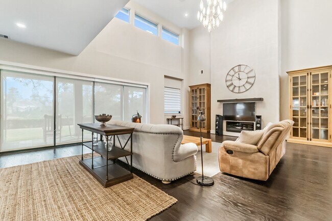 Building Photo - 139 Gildwood Pl