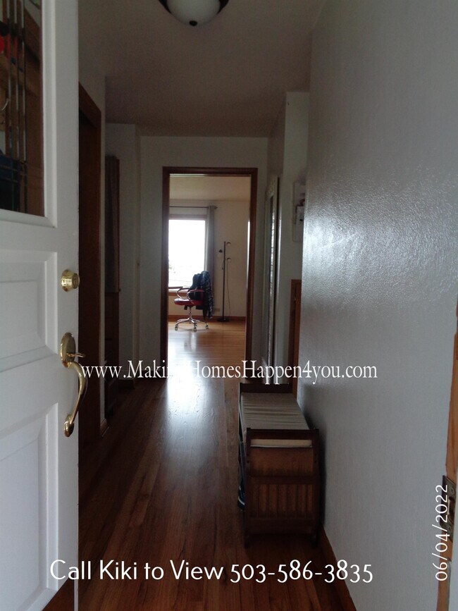 Building Photo - 2535 Alvarado Terrace S