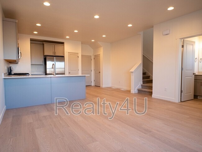 Building Photo - 3545 Hardman Way