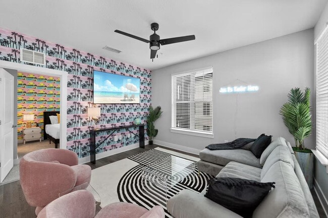 Building Photo - 11830 Buckfield Cir