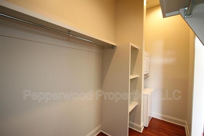 Building Photo - 149 S Daniel Morgan Ave