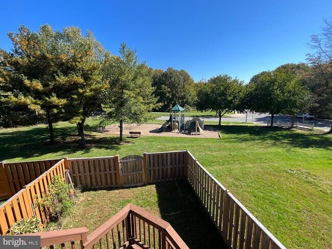 Building Photo - 6224 Briar Ct