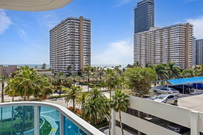 Foto del edificio - 1945 S Ocean Dr