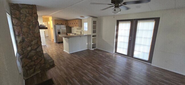 Foto del edificio - Model: Crown