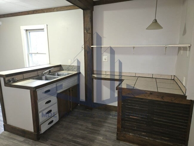 Building Photo - Charming and Affordable 1 bed 1 bath