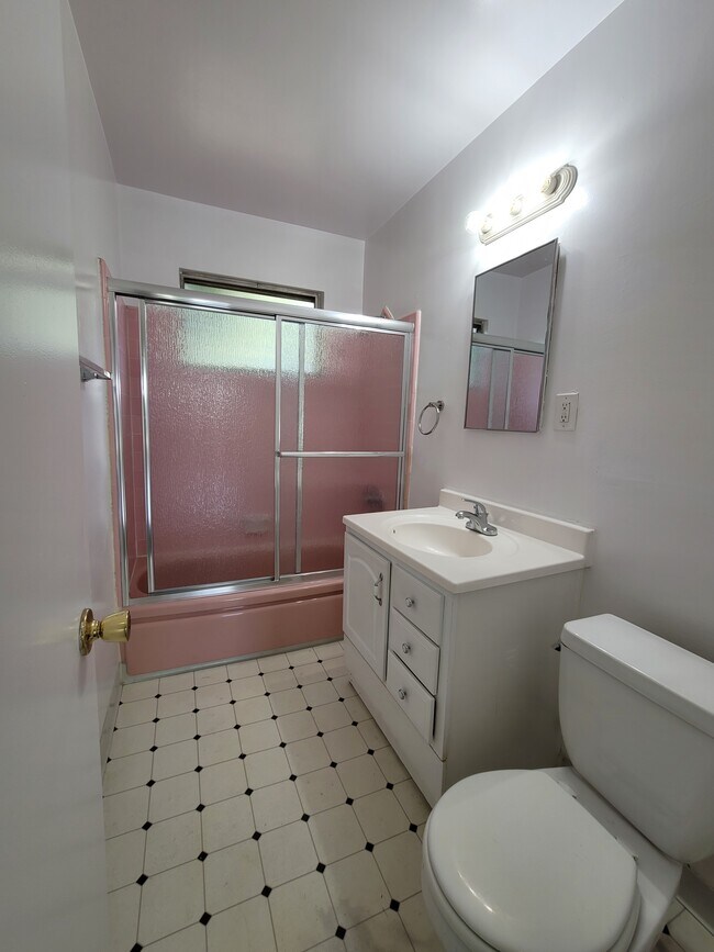 Foto del edificio - 629 N Orlando Ave