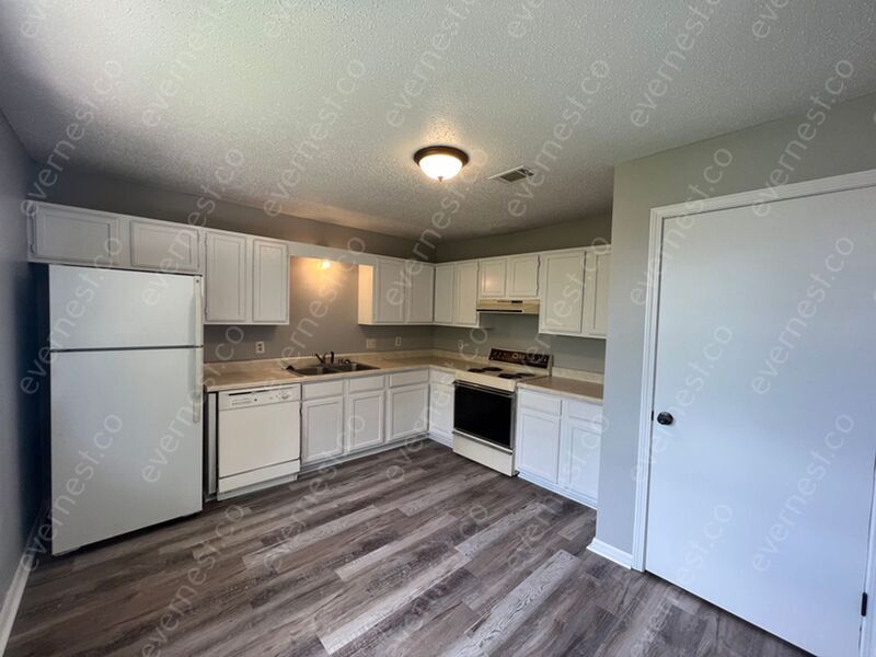 107 Almond Cove Unit C, Sherwood, AR 72120 Condo for Rent in Sherwood