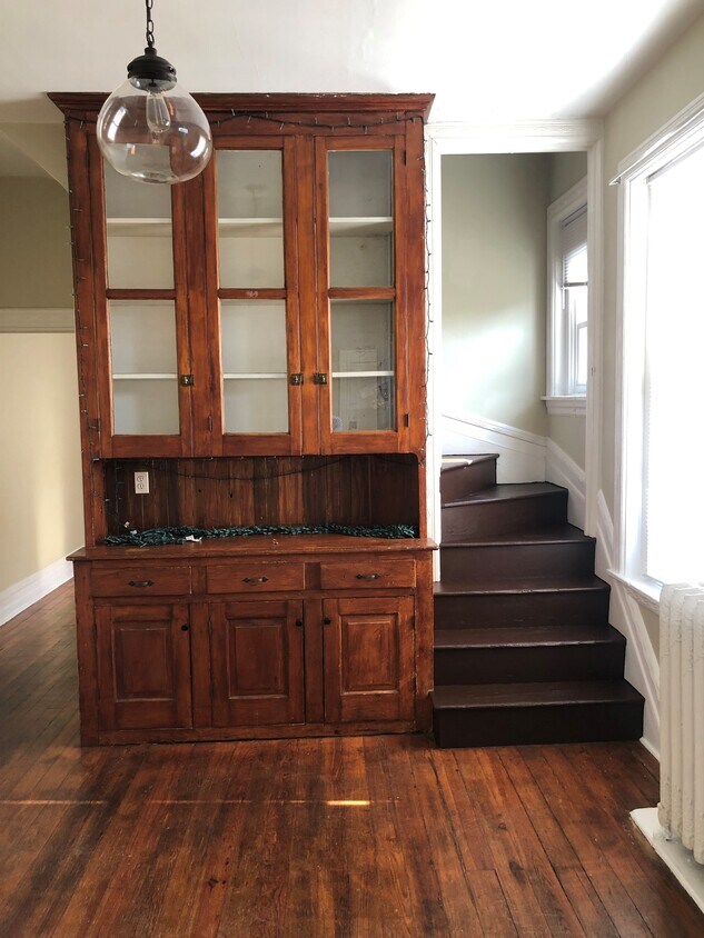 Primary Photo - 416 W Orange St