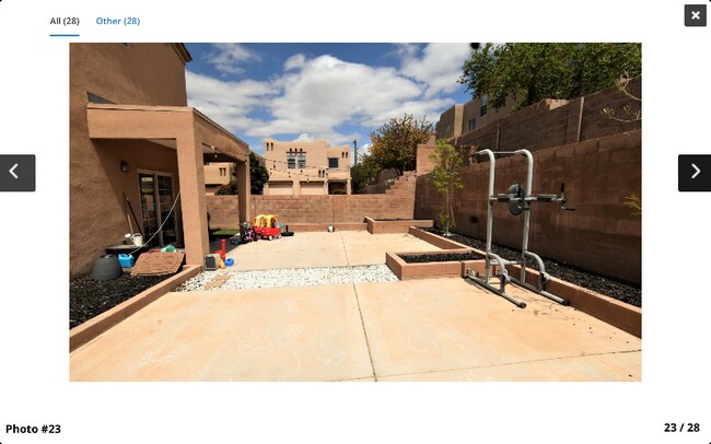 Foto del edificio - 8920 Lochnager Ln NE