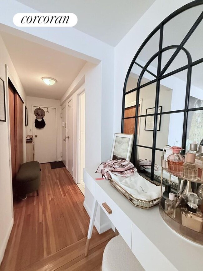 Foto del edificio - 117 W 58th St