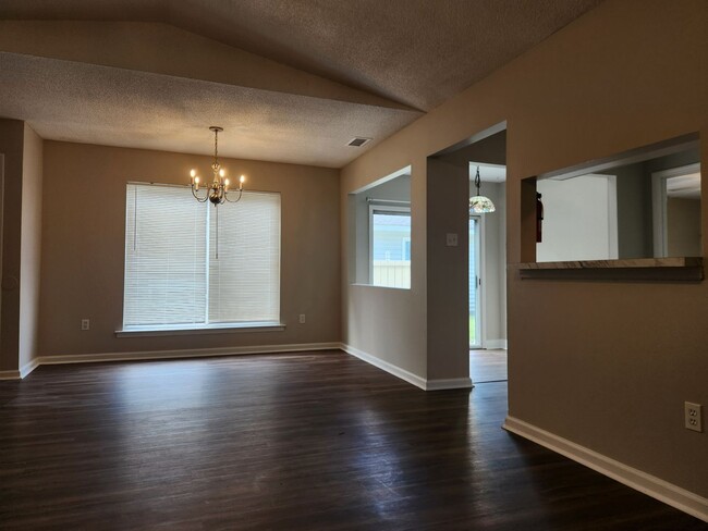 Building Photo - **Available June 1st ** Newly Remodeled 2 ...