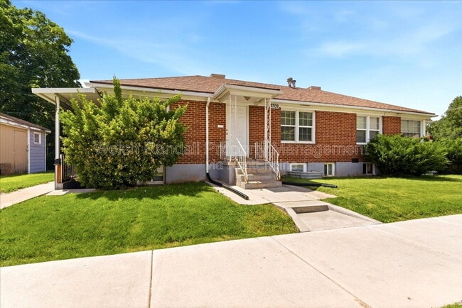 Building Photo - 2709 Gramercy Ave