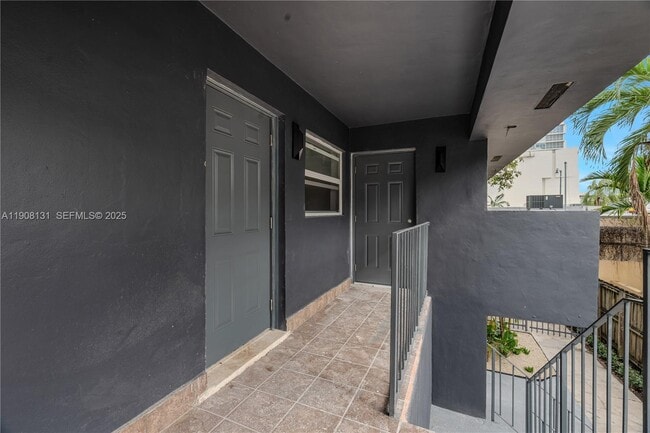 Foto del edificio - 421 SW 9th St