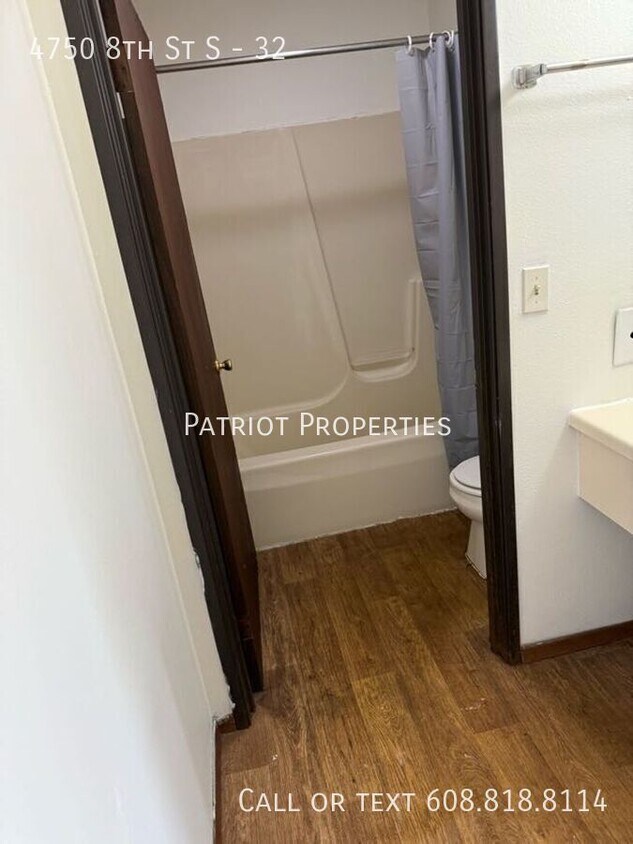 Foto del edificio - 4750 8th St S