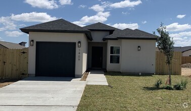 Building Photo - 1409 Los Estribos Dr