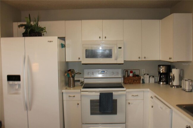 Building Photo - 2725 Terra Ceia Bay Blvd