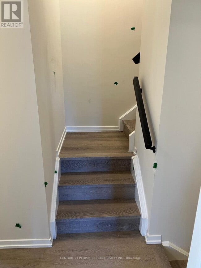 Building Photo - 3 Kingbird Cmn