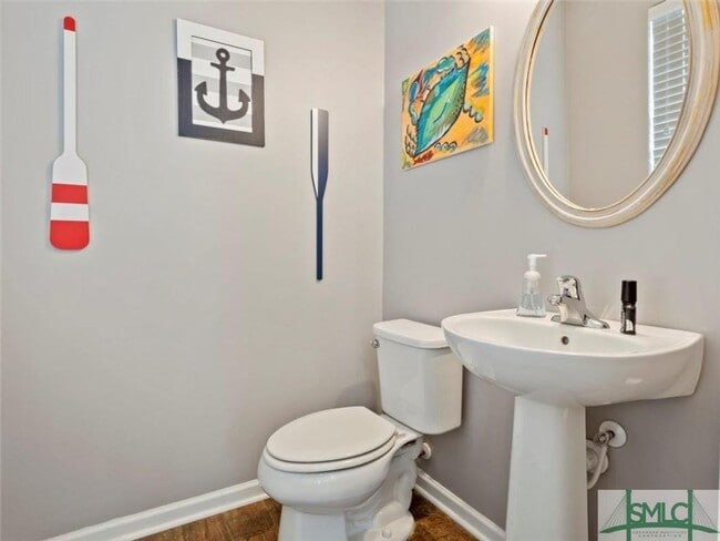 Building Photo - Creekside Home