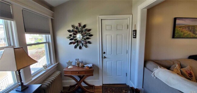 Foto del edificio - 130 Lyon Pl