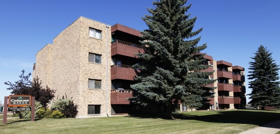 Primary Photo - Cedarcrest Manor