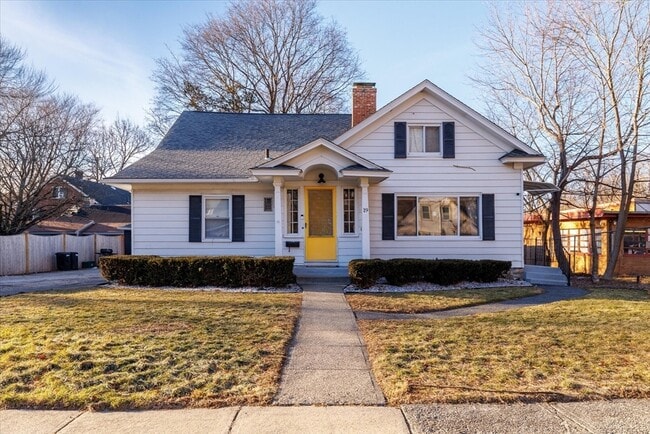 Building Photo - 19 Highland Ter