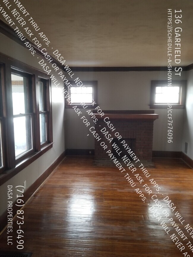 Building Photo - 136 Garfield - 3 Bed / 1 Bath