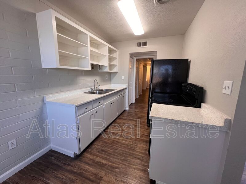 543 W 9th Pl Unit A, Mesa, AZ 85201 Condo for Rent in Mesa, AZ