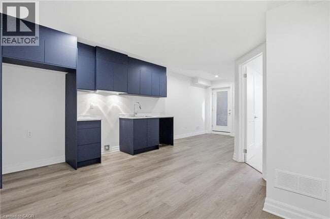 Building Photo - 7497 Marvel Dr