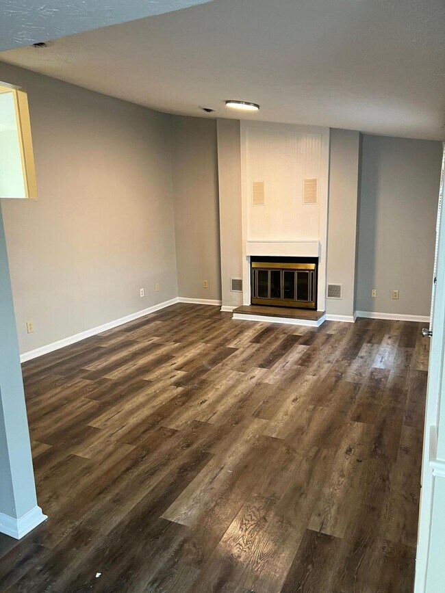Foto del edificio - 316 Sandwood Pl