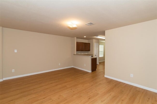 Building Photo - 2411 Peterborough Way
