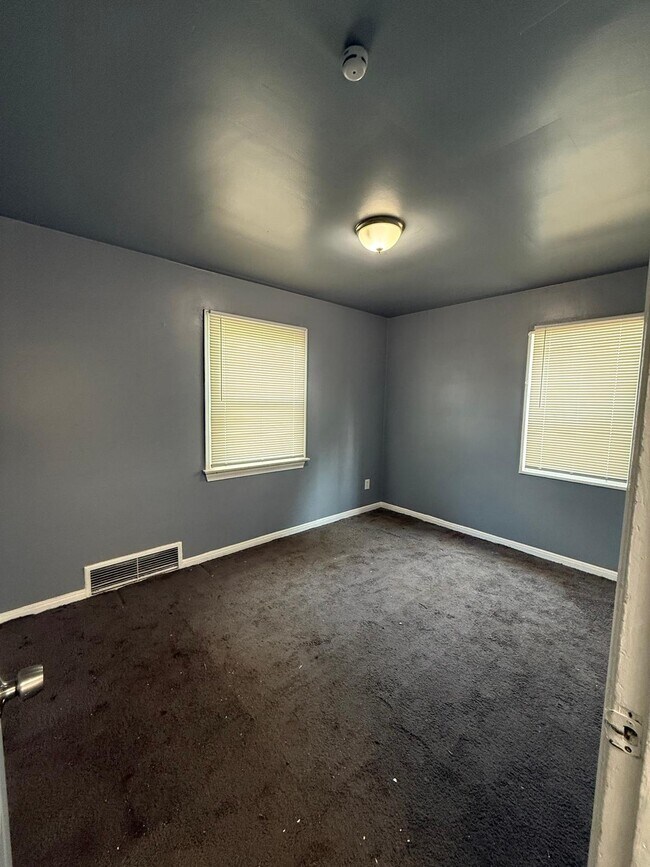 Foto del edificio - 16191 Salem St