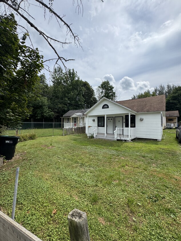 Primary Photo - 19 Dillon Rd
