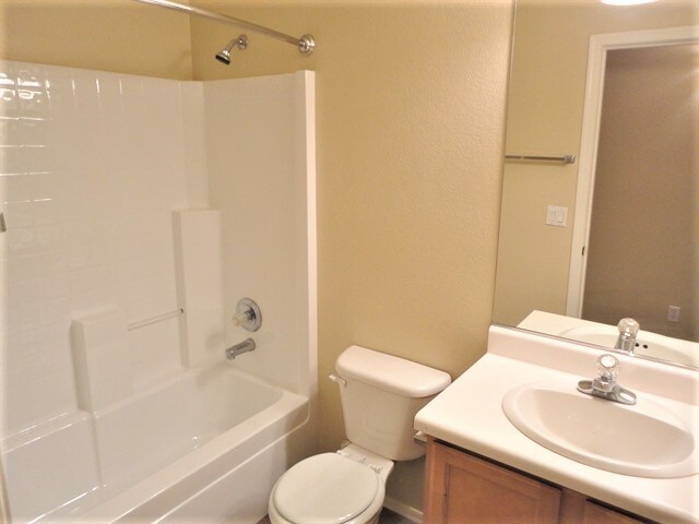 Building Photo - 15943 W Smokey Drive
