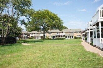 Building Photo - 16 Saxon Ave