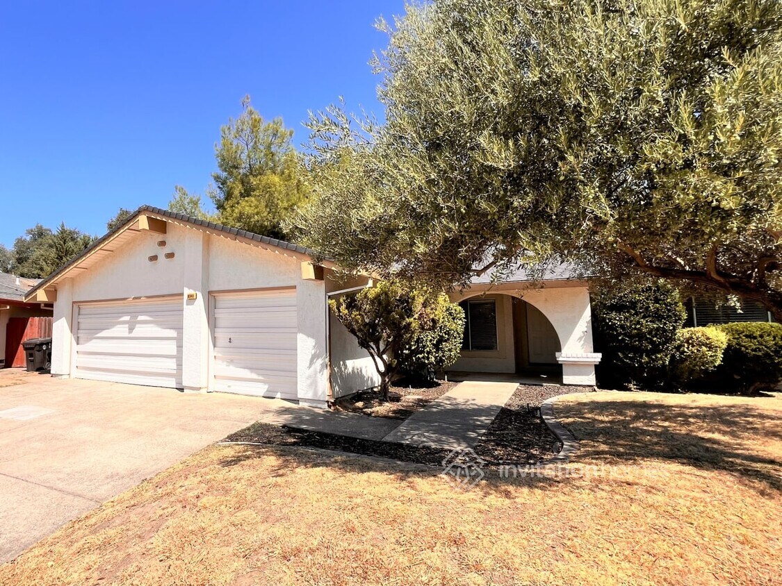 Primary Photo - 8341 Canyon Oak Dr