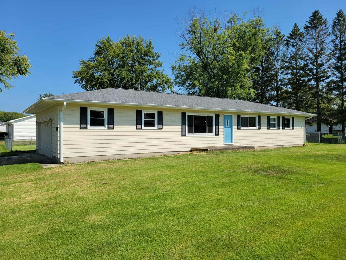 Primary Photo - 515 Maddox Dr