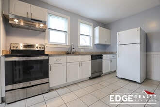 Building Photo - 31 Benjamin Rd