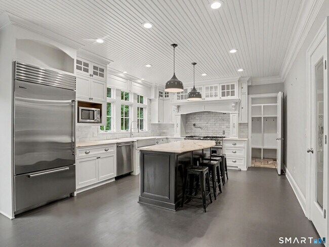 Foto del edificio - 16 Overbrook Ln