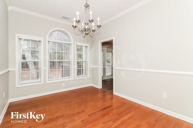 Foto del edificio - 1627 Eagle Dr