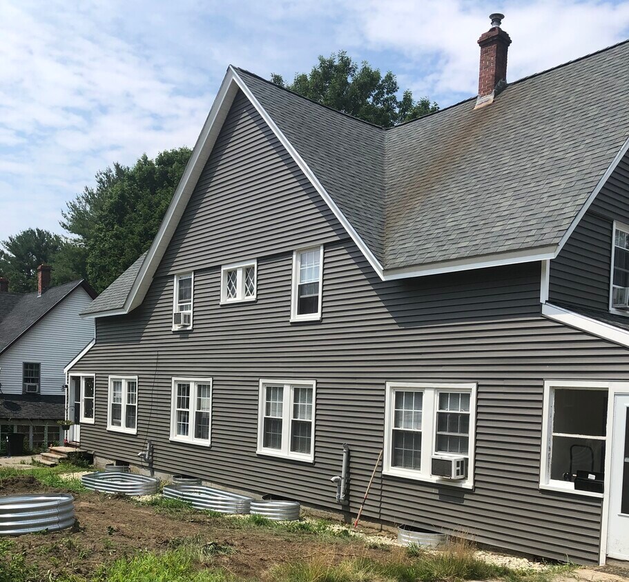 11 Forest St Newmarket NH 03857 Townhouse For Rent In Newmarket NH 