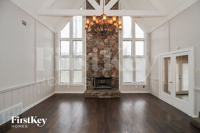 Building Photo - 8282 Shallow Glen Trail