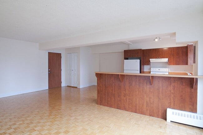 Building Photo - 3421 Rue Drummond