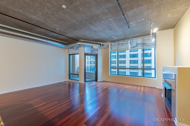 Building Photo - 520 S State St