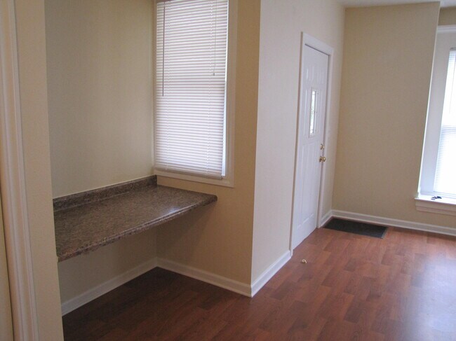 Foto del edificio - 1120 LeClaire St