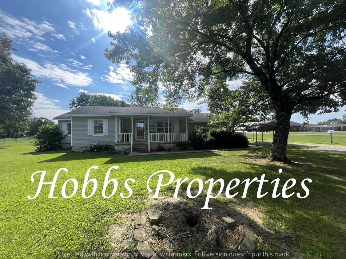 Foto principal - 20524 Johnson Rd