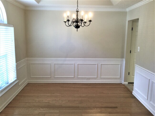 Foto del edificio - 7517 Lullwater Cv